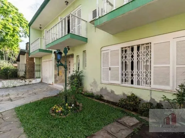 Imagem: Casa com 5 Dormitórios em Rua Calma, Próxima