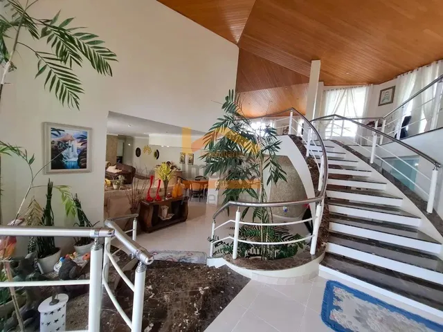 Imagem: Casa com 5 Suítes em Parque Residencial