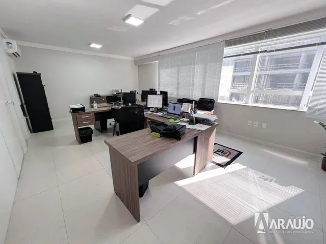 Imagem: Sala À Venda no Centro de Itajaí