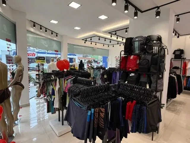 Imagem 14: Ponto Comercial a Venda na Meia Praia, 96M2