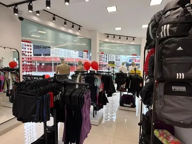 Imagem 10: Ponto Comercial a Venda na Meia Praia, 96M2