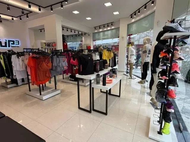 Imagem 9: Ponto Comercial a Venda na Meia Praia, 96M2