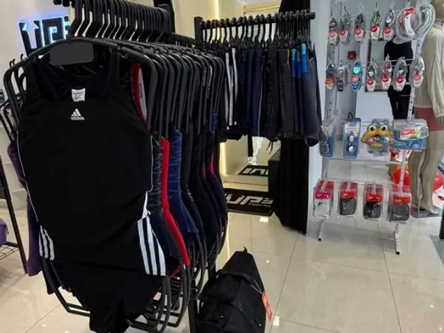 Imagem 11: Ponto Comercial a Venda na Meia Praia, 96M2