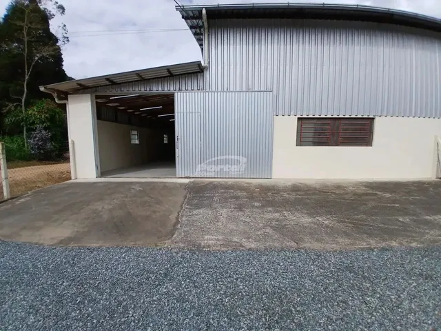 Imagem: Galpão Disponível para Locação no Bairro
