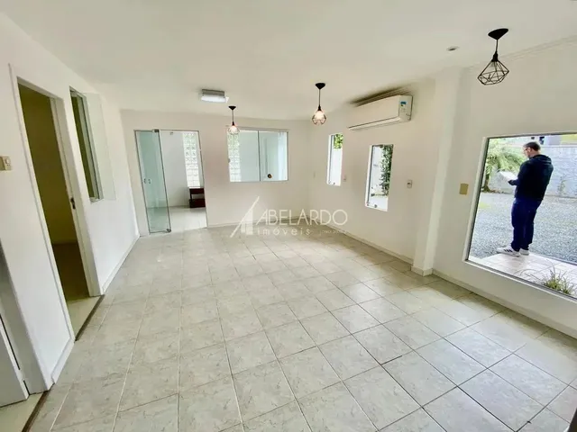 Imagem 3: Casa Comercial para Locação Versátil e Bem Localizada!