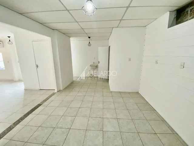 Imagem 11: Casa Comercial para Locação Versátil e Bem Localizada!