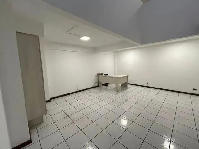 Imagem: Aluguel de Sala Comercial no Centro de Joinville