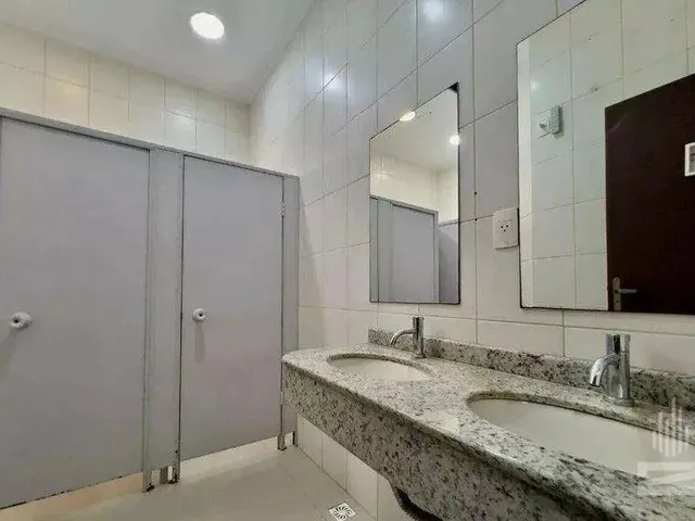 Imagem 4: Excelente Sala para Alugar no Centro da Cidade, 325 M² - Centro- Blumenau/Sc
