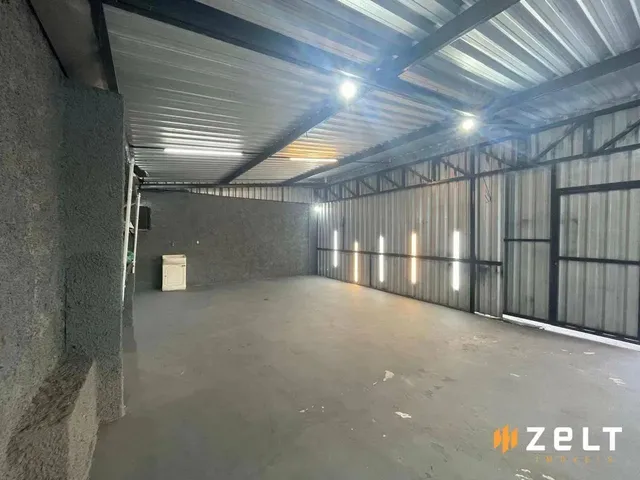 Imagem: O depósito possui 1 Banheiro, 5 Vagas na garagem, 80m² de