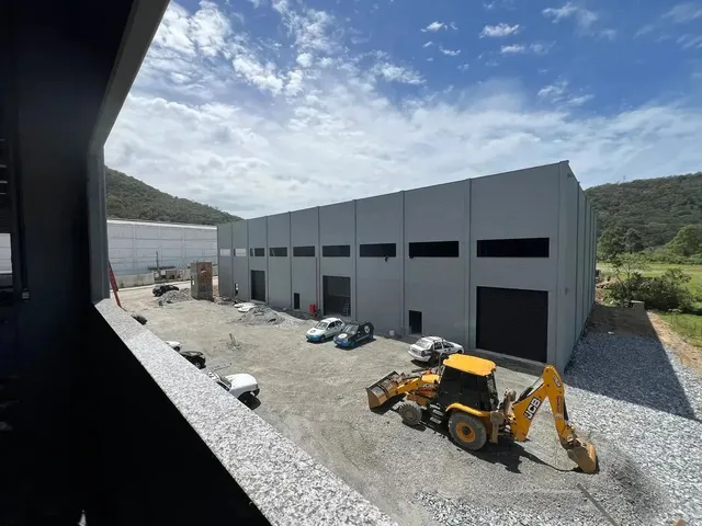 Imagem: 6 Galpões de 600 M2 Camboriú Sc Bairro
