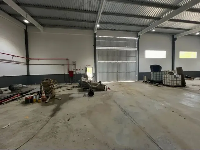 Imagem: Galpões de 1.500 M2 Camboriú Sc Bairro
