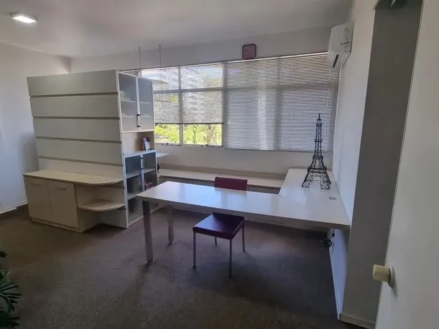 Imagem 2: Sala Comercial no Centro de Blumenau Localização Estratégica e Excelente