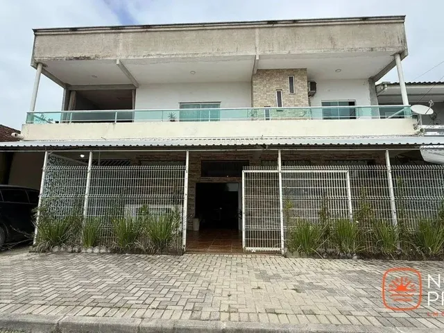Imagem: Casa com 2 Dormitórios À Venda, 399 M²