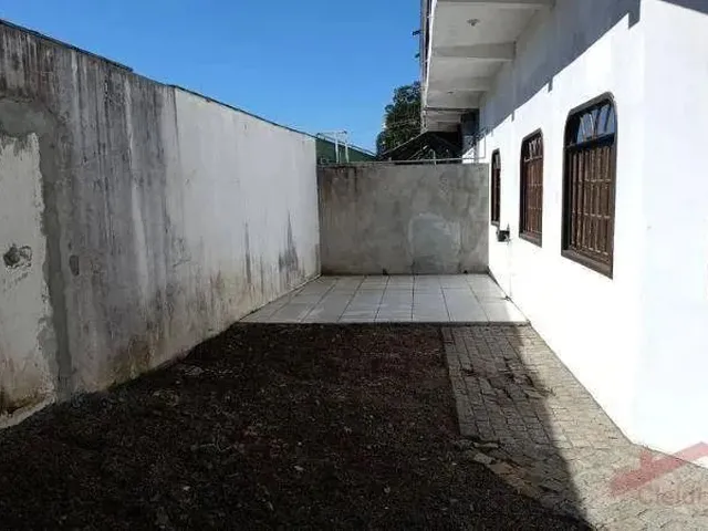 Imagem: O depósito possui 1 Banheiro, 30m² de Área e está