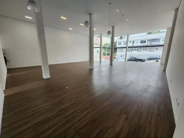 Imagem: Alugo Sala Comercial com 300M² na Rua Joinville