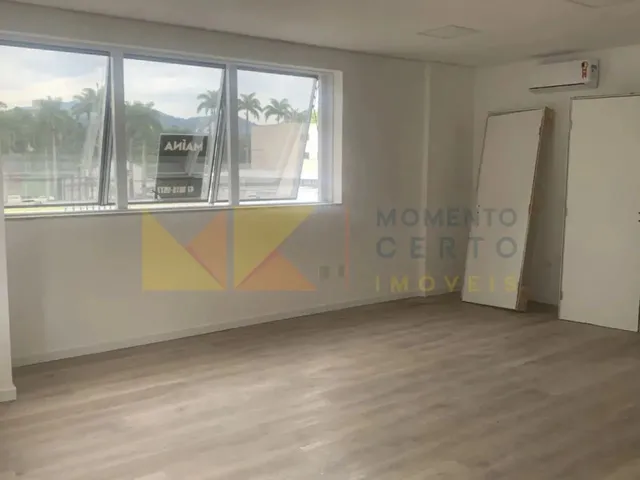 Imagem 9: Sala Comercial Nova no Centro de Blumenau para Venda!