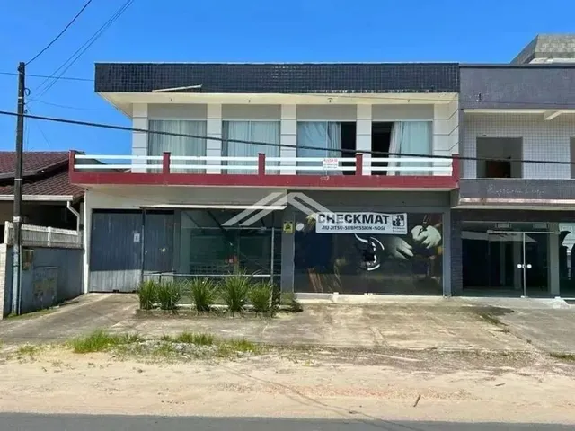Imagem: Prédio com 9 Quartos À Venda, Localizado