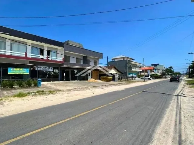 Imagem 7: Prédio com 9 Quartos À Venda, Localizado no Centro Comercial - Itapoá Sc