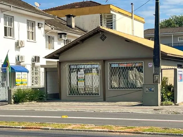 Imagem: O depósito possui 2 Banheiros, 115m² de Área e está