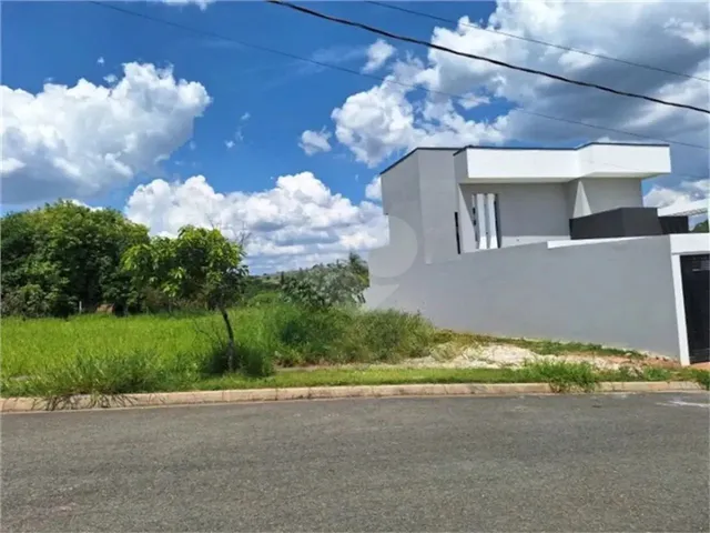 Imagem: Terreno com 1 Quartos À Venda em Pinheirinho