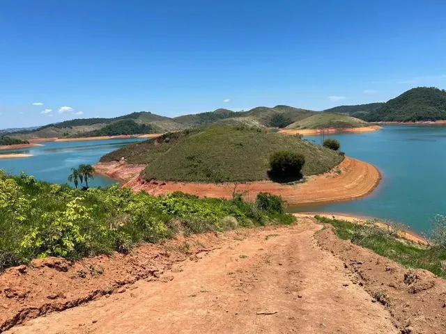 Imagem: Vendo Meu Terreno com Vista de Filmes