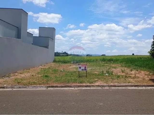 Imagem: Terreno de 211M² em Estiva Gerbi