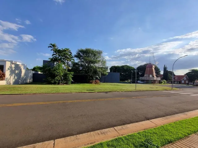 Imagem: Terreno de Esquina no Condomínio Moinho