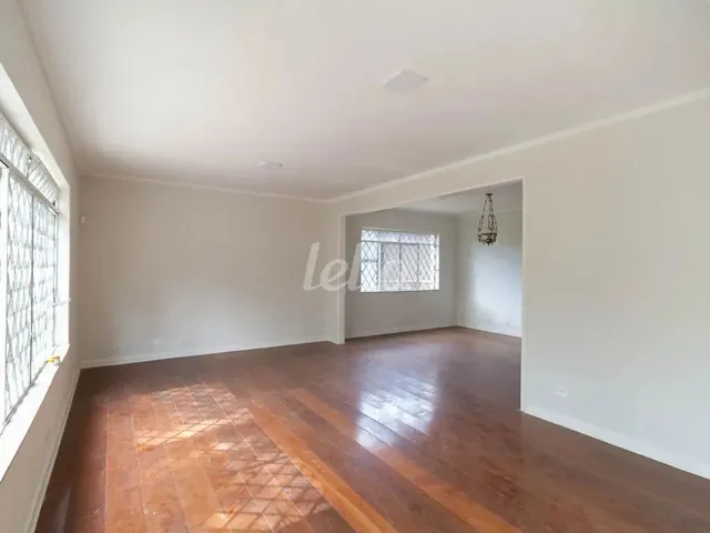 Imagem: Casa 4 Quartos para Alugar No(A) Pacaembu