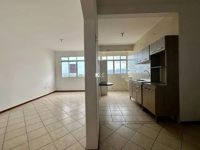 Imagem: Apartamento 02 Dormitórios, Semi Mobiliado
