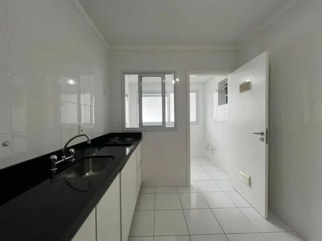 Imagem 1: Aluguel Apartamento com 3 dormitórios