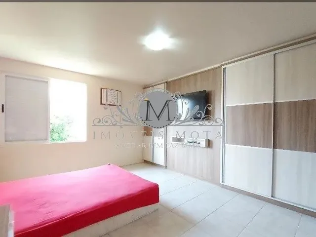 Imagem 3: Linda Casa Comercial com Terreno e Ótima Localização