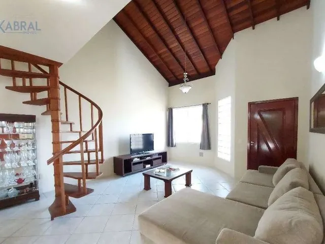 Imagem 8: Casa Coqueiros Casa com 3 dormitórios