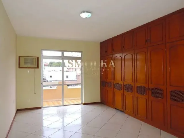 Imagem 15: Casa com 4 Dormitórios para Alugar em Capoeiras, Florianópolis - Sc