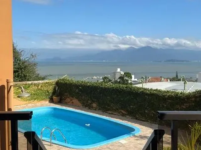 Imagem 10: Casa com 3 Quartos no Bairro Itaguaçu