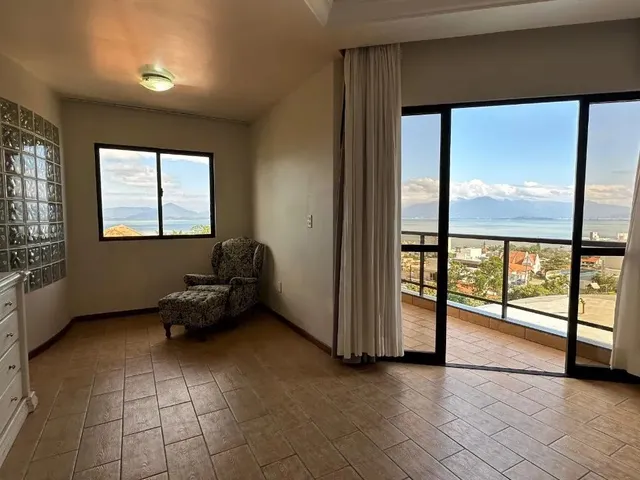 Imagem 8: Casa com 3 Quartos no Bairro Itaguaçu