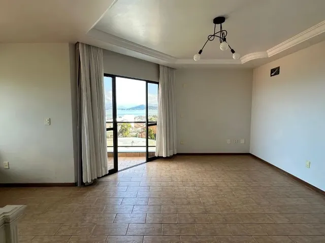 Imagem 11: Casa com 3 Quartos no Bairro Itaguaçu