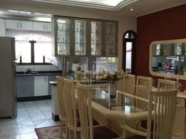 Imagem: Sobrado À Venda, 3 Quartos, 1 Suíte, 6