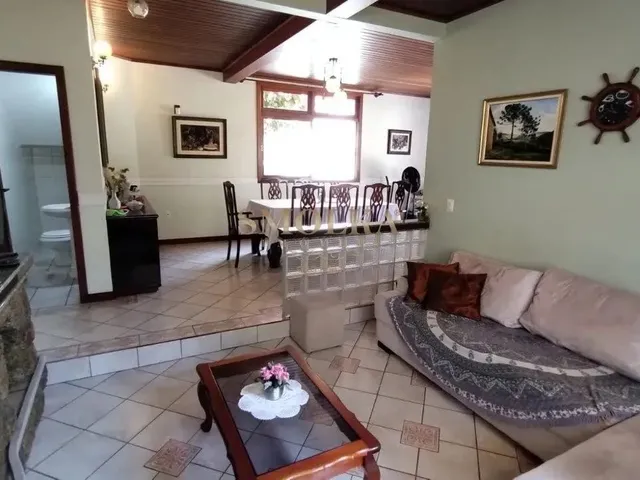 Imagem 3: Casa com 5 Dormitórios para Alugar no Balneário, Florianópolis - Sc