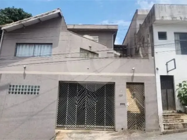 Imagem: Casa com 3 Quartos À Venda em Centro