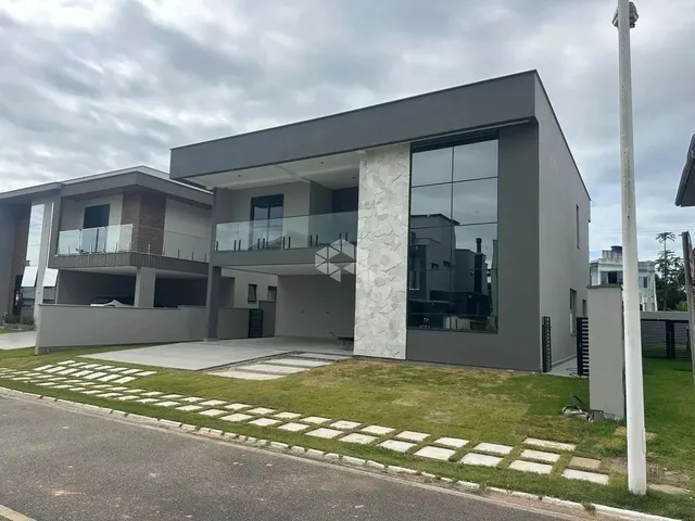 Imagem 1: Casa de 4 Quartos no Bairro Rio Vermelho - Florianópolis/Sc