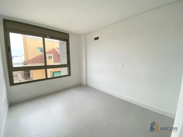 Imagem 15: Oportunidade Alto Padrão em Jurerê com 2 Suítes