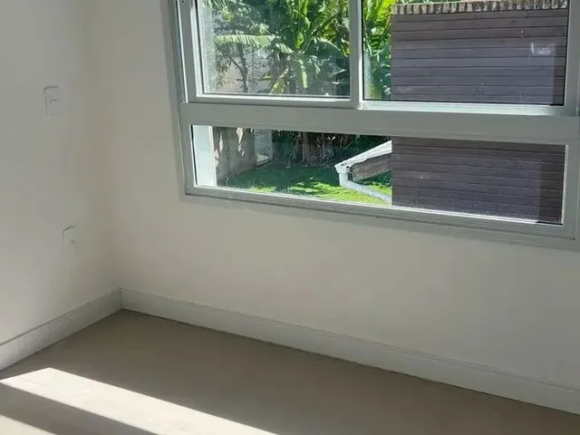 Imagem 7: Casa À Venda em Jurerê - Florianópolis - Sc