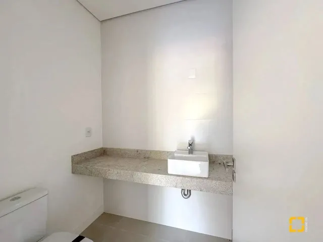 Imagem 3: Apartamento - 2 Suítes, 2 Vagas, Hobby Box e Sacada com Churrasqueira