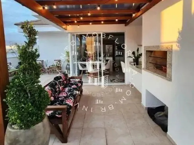 Imagem: Cobertura com Amplo Terraço na Cachoeira