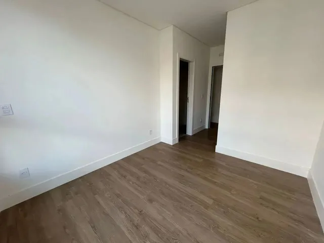 Imagem 7: Apartamento Novo com 2 Suítes e Lavabo a Apenas 50M da Praia