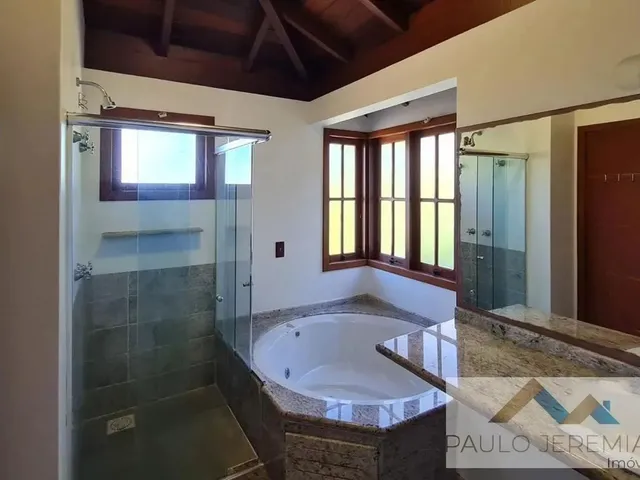 Imagem 2: Casa À Venda em Cacupé, Florianópolis: 4 Quartos, 217M², R$2,2Mi
