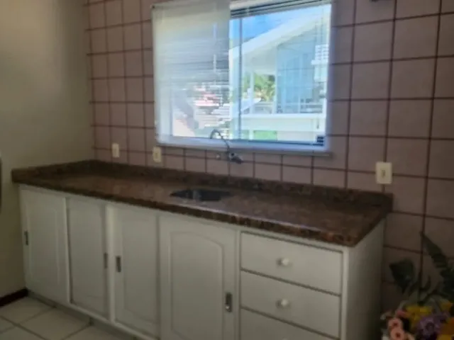 Imagem 8: Casa para Venda em Florianópolis, Praia Brava, 6 Dormitórios, 2 Suítes, 4 Banheiros, 4