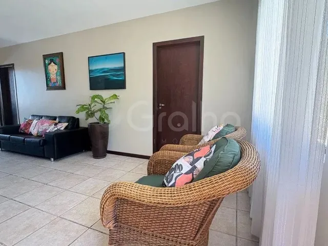Imagem: Casa Residencial com 6 Quartos Sendo 2 Suítes