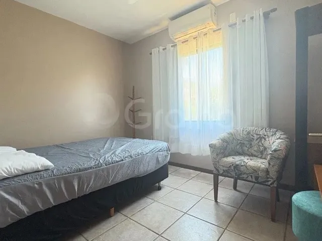 Imagem 15: Casa Residencial com 6 Quartos Sendo 2 Suítes com 270M² na Praia Brava, Florianópolis