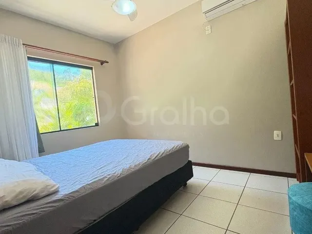 Imagem 7: Casa Residencial com 6 Quartos Sendo 2 Suítes com 270M² na Praia Brava, Florianópolis
